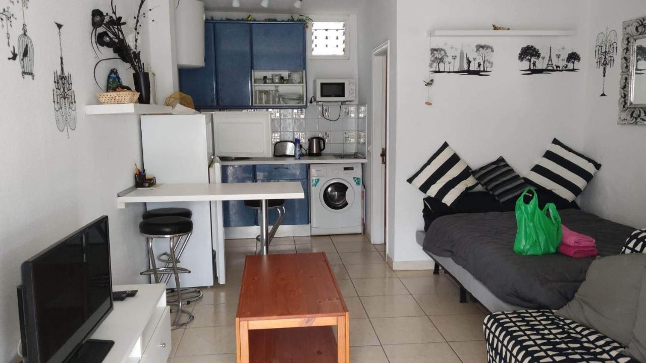 El Sol Chipeque, Los Cristianos Estudio Luaran gambar