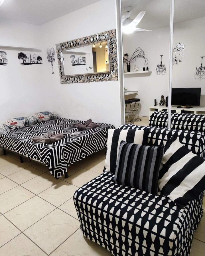 El Sol Chipeque, Los Cristianos Estudio Luaran gambar